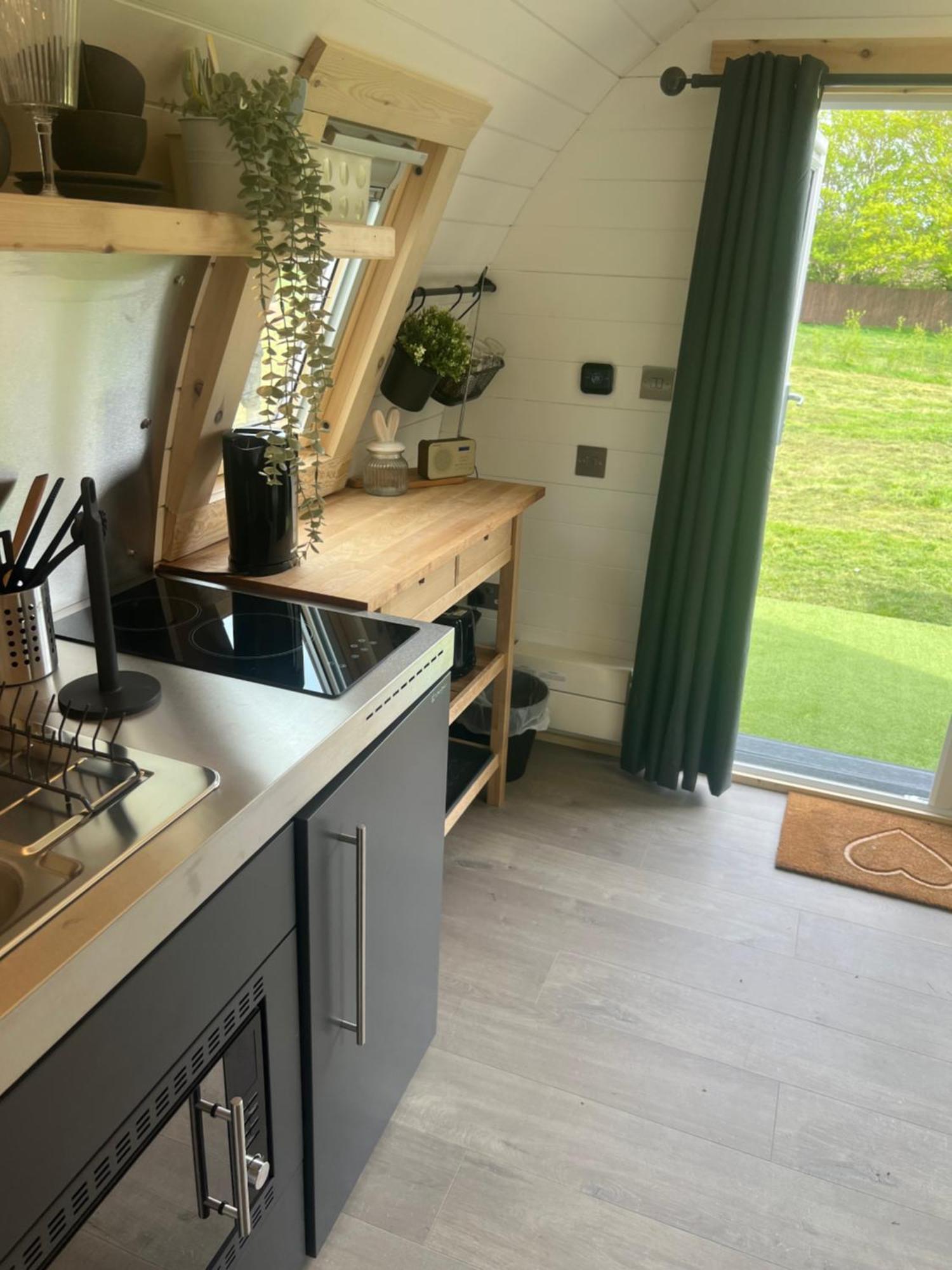 فندق Little Bunny Retreat Bradmore  المظهر الخارجي الصورة