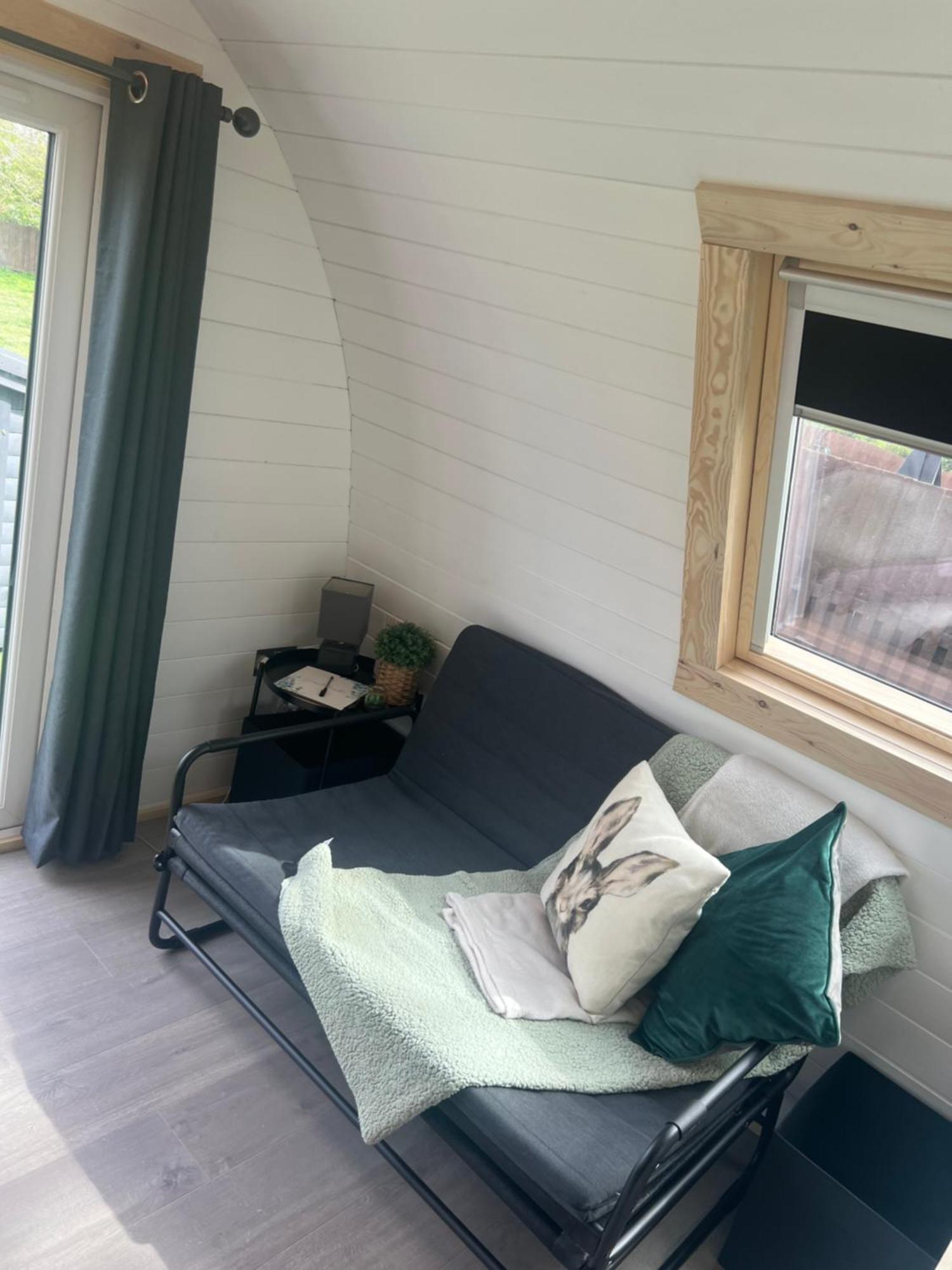 فندق Little Bunny Retreat Bradmore  المظهر الخارجي الصورة